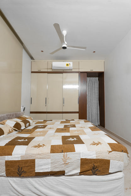 Serene Welcome - Master Bedroom