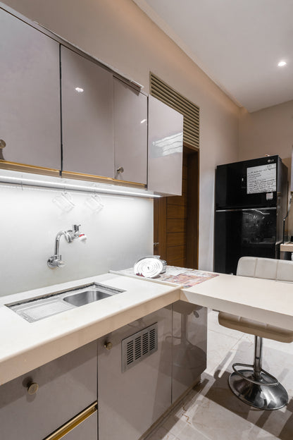 Serene Welcome - Modular Kitchen