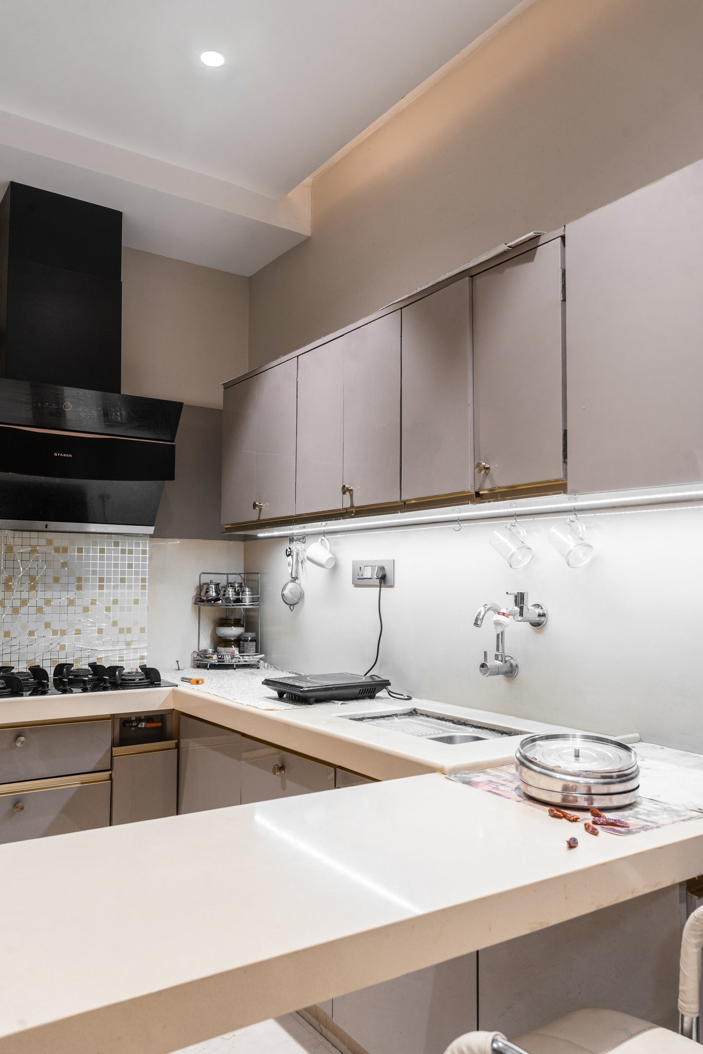 Serene Welcome - Modular Kitchen