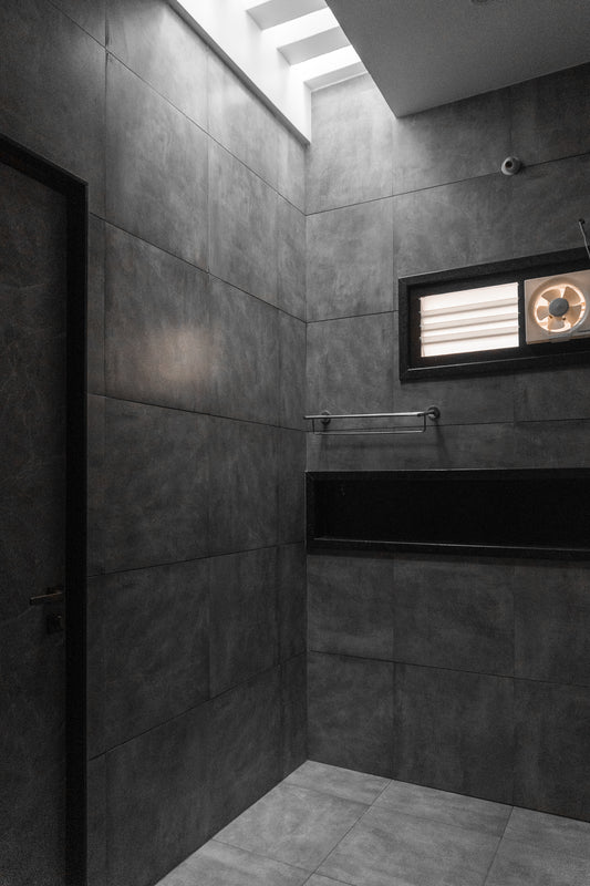 Casa Lumière - Bathroom Haven